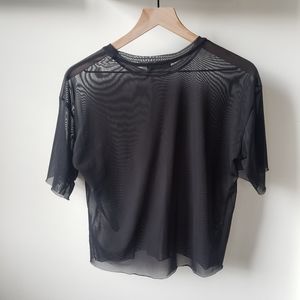Mesh cropped short sleeve shirt